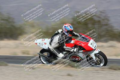 media/Dec-01-2025-Moto Forza (Mon) [[2daa91e15f]]/3-Beginner Group/Session 2 (Turn 7 Inside Pans)/